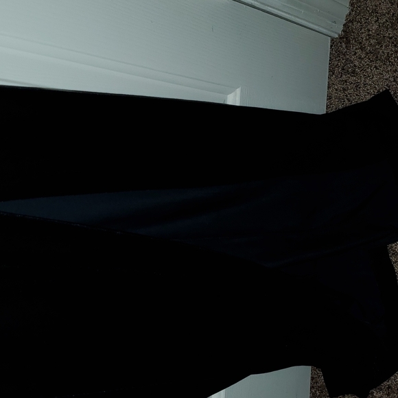 Night Way Collections Black Velour evening dress - Picture 3 of 7